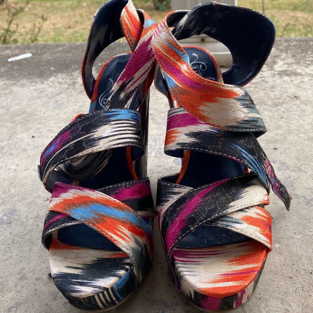 Wedge heels
